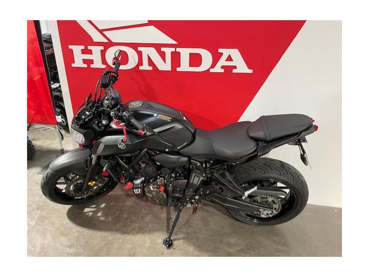 YAMAHA MT-07 (47.5CV)