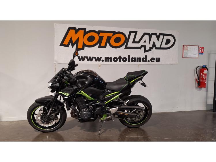 KAWASAKI Z 900