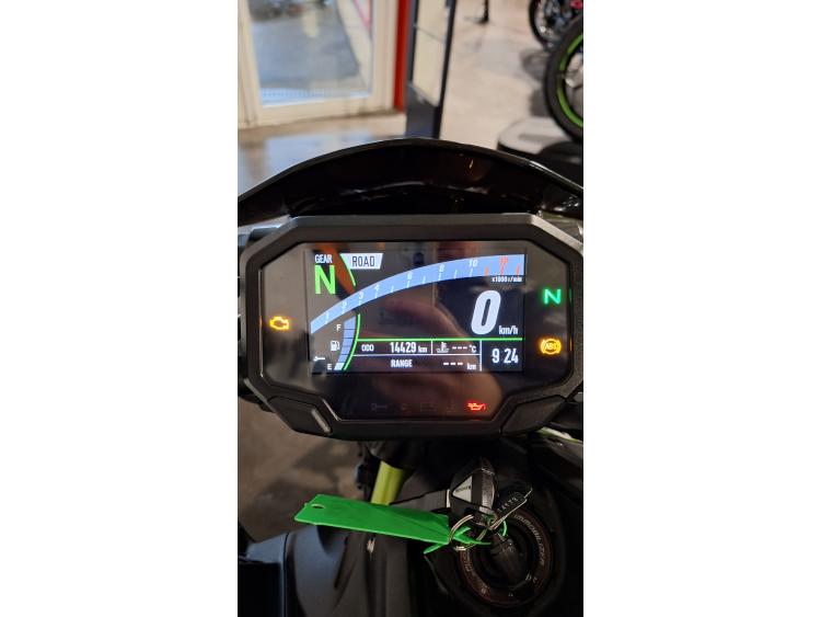 KAWASAKI Z 900